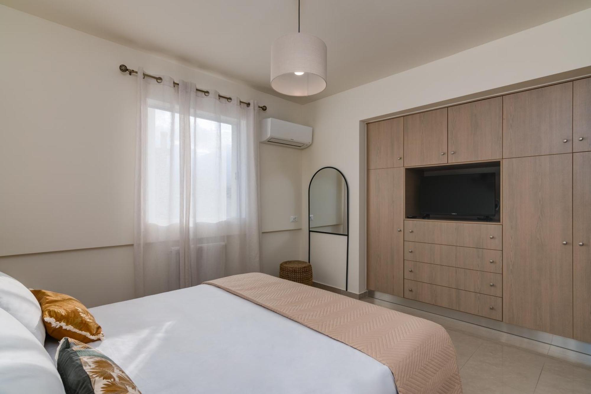 Oikies Luxury Apartments With Private Free Parking Area Ágios Nikólaos 외부 사진