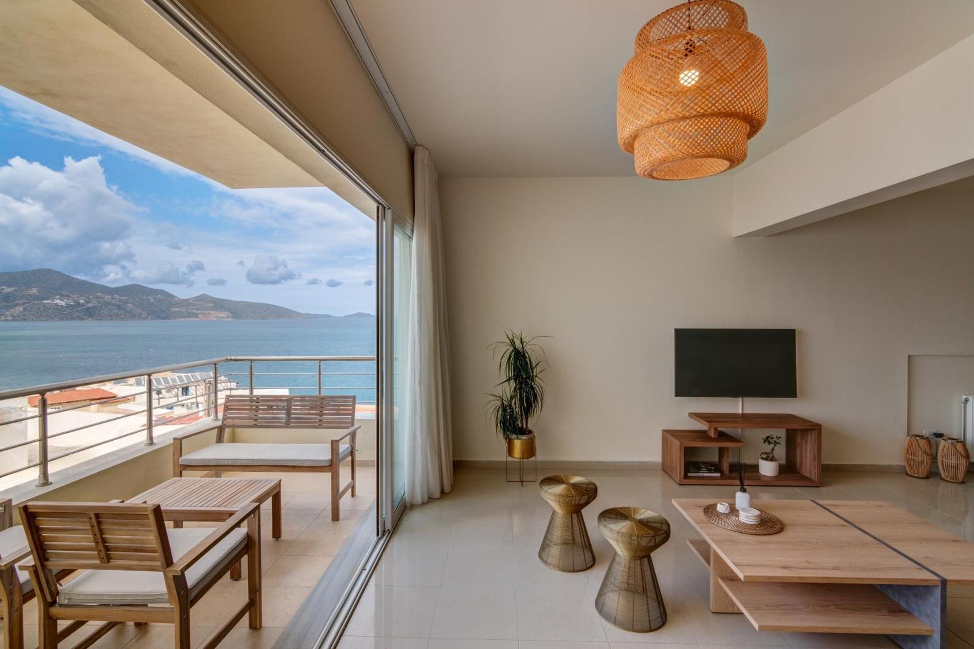 Oikies Luxury Apartments With Private Free Parking Area Ágios Nikólaos 외부 사진